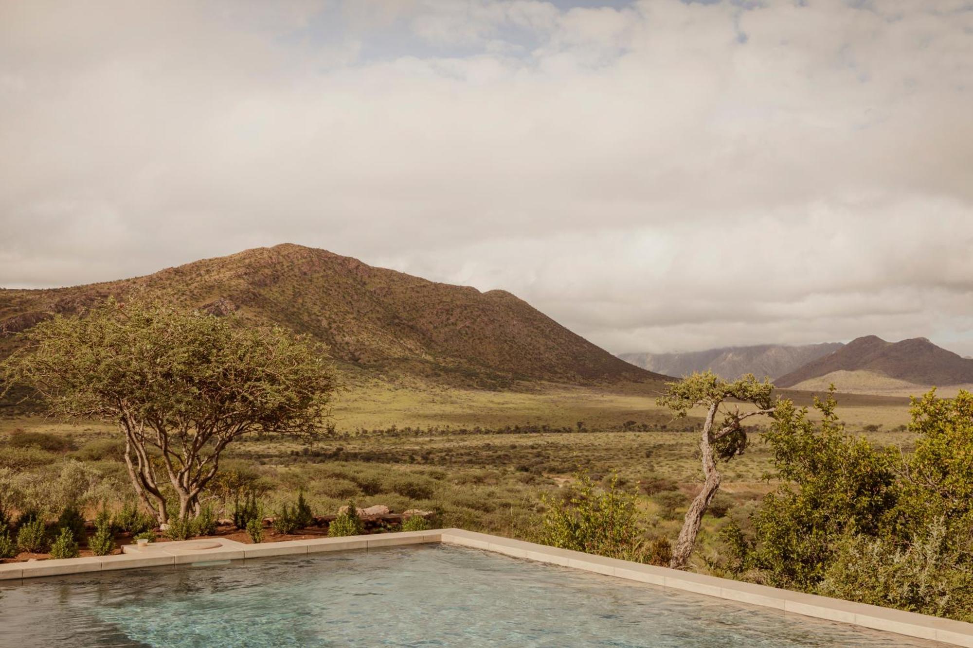 Gmundner Lodge Windhoek Bagian luar foto